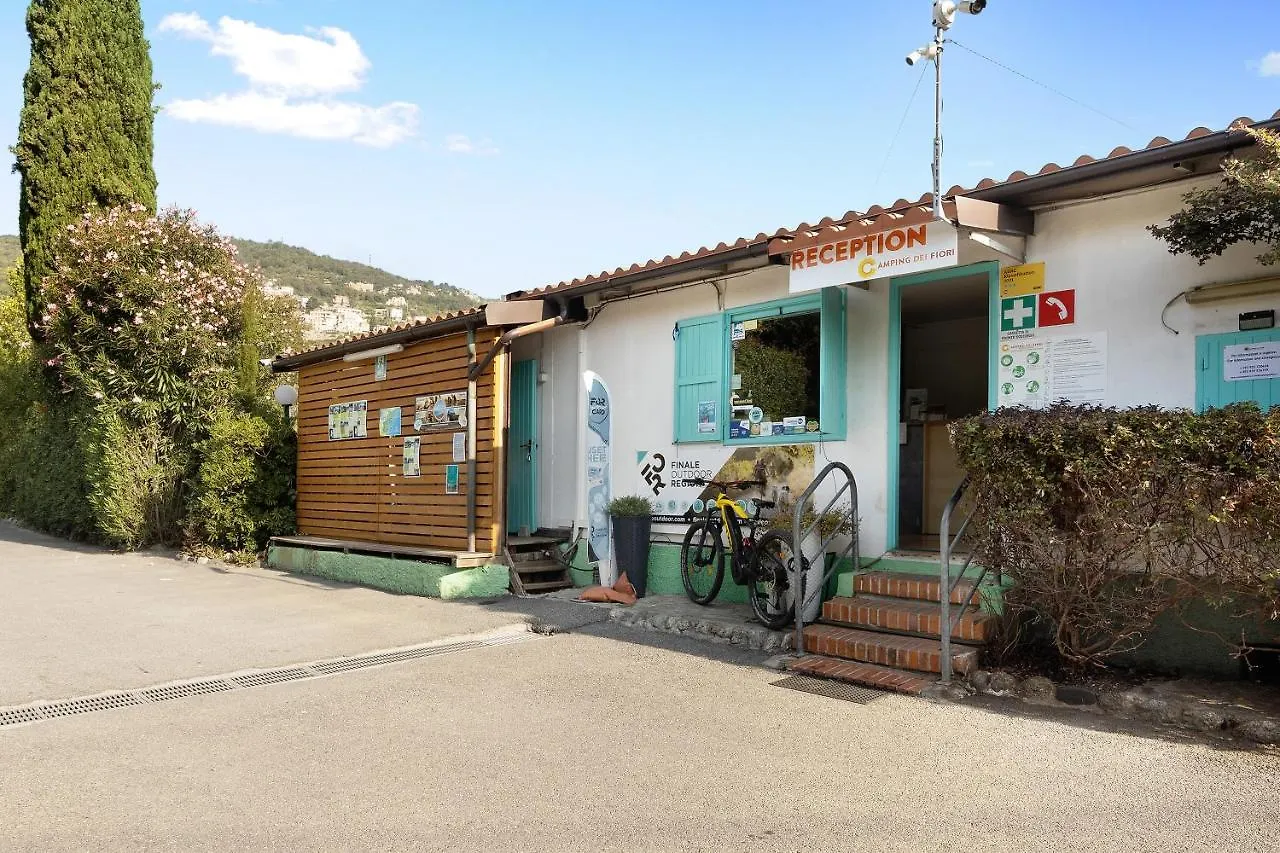 펜션 Mobile Home Next 229 피에트라리구레